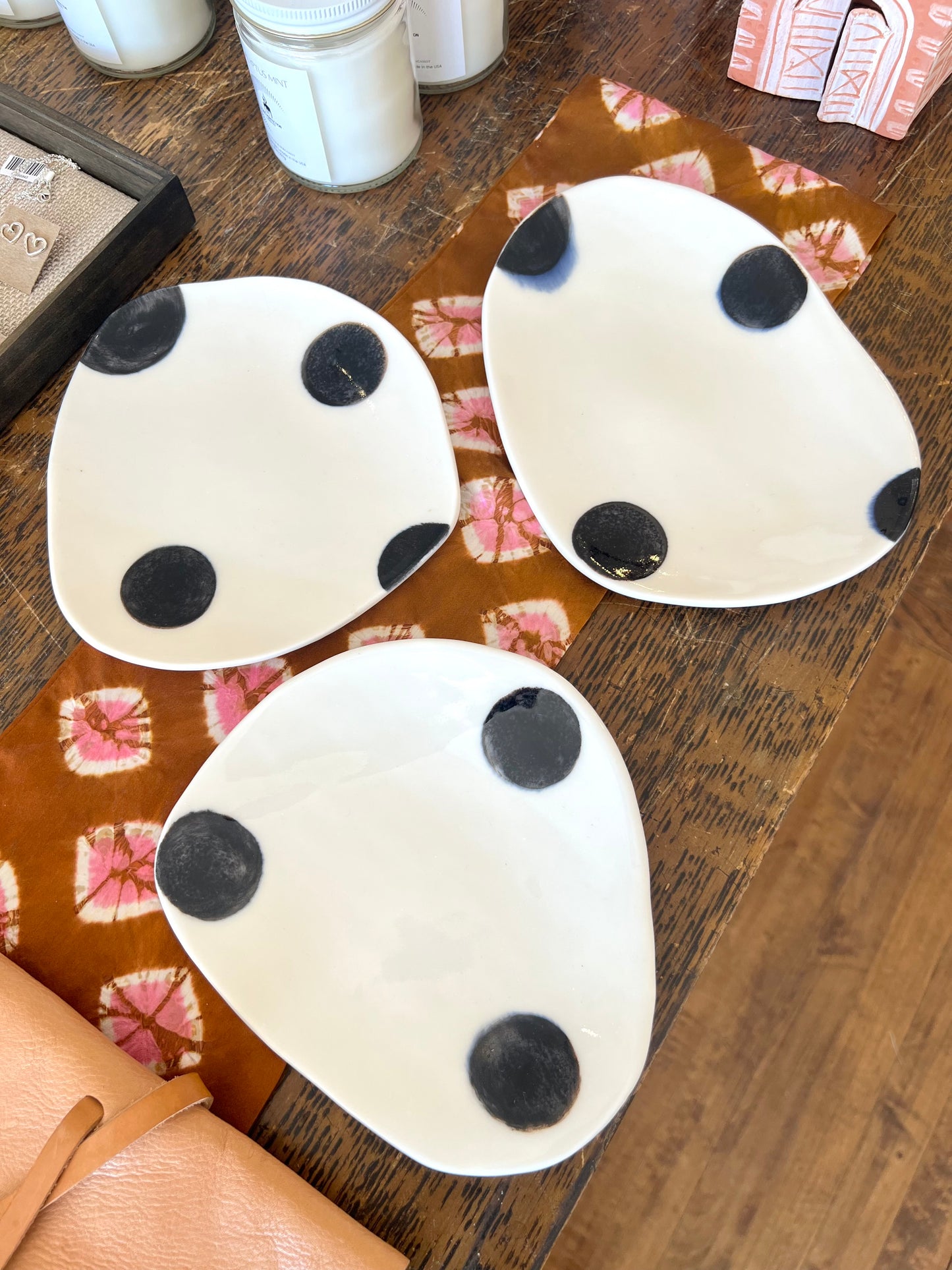 Black and White Plate - Spots