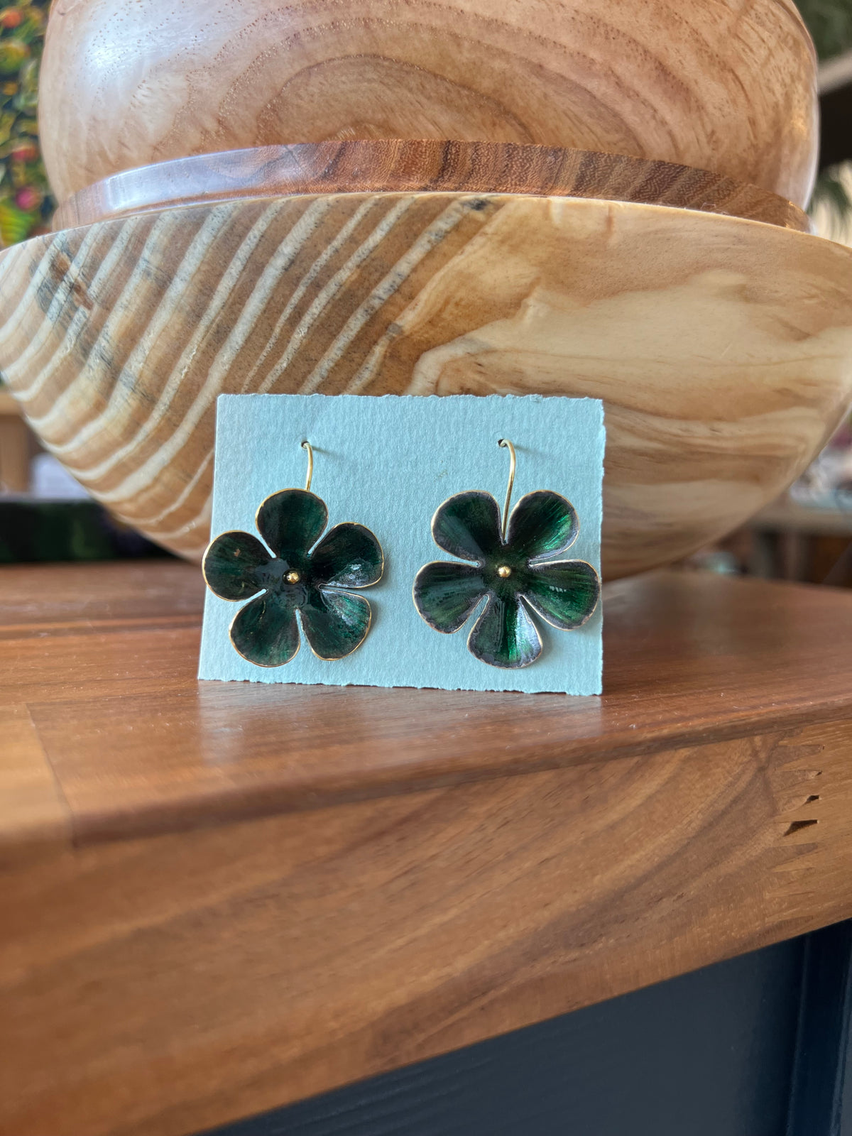 Daisy Earrings - Small Emerald