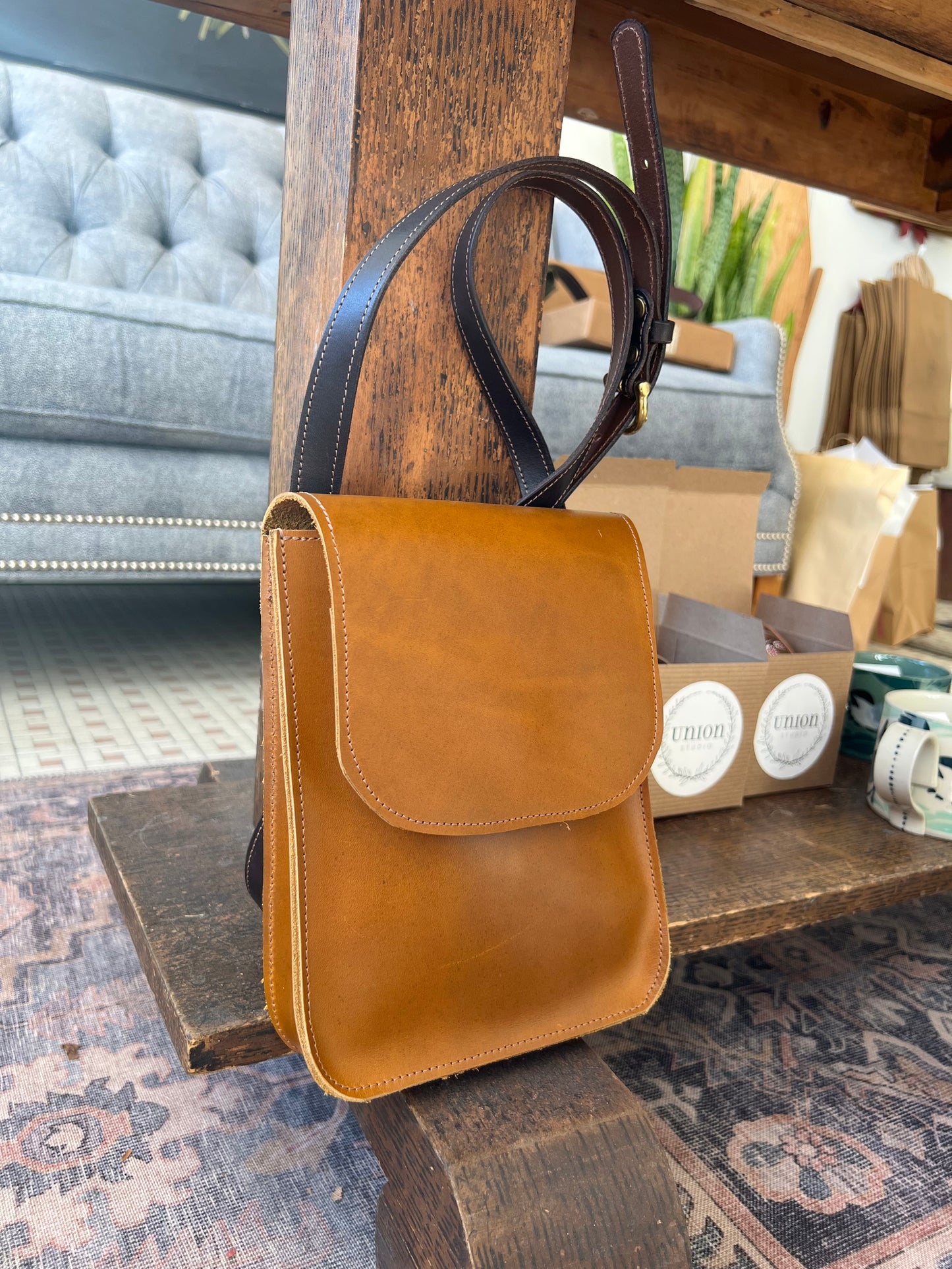 Dana Shoulder Bag - Tan