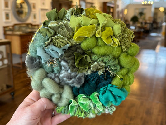 Monochromatic Round Weaving - Green