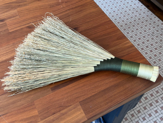 Turkey Wing Handbroom - Large