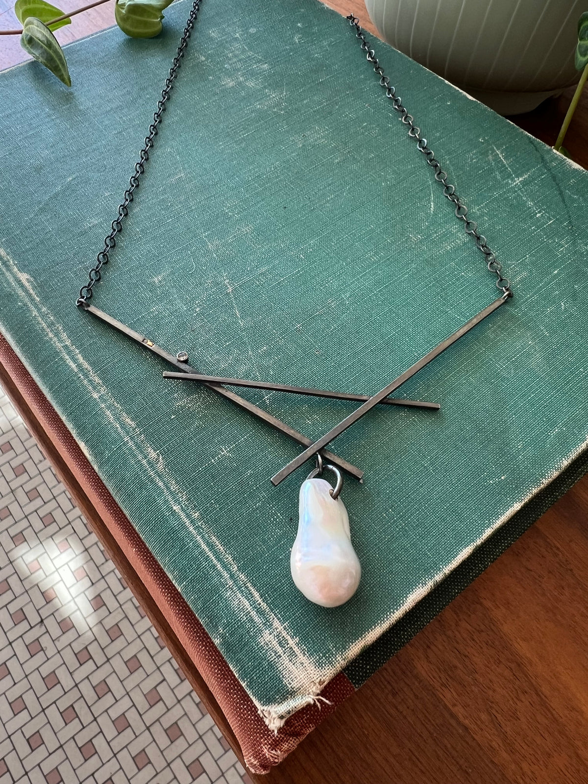 Baroque Pearl Geometric Necklace