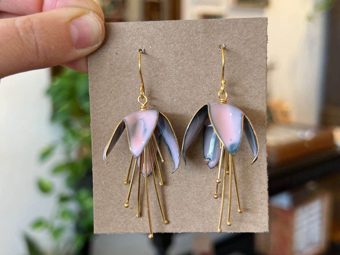 Fuchsia Flower Earrings - Pink
